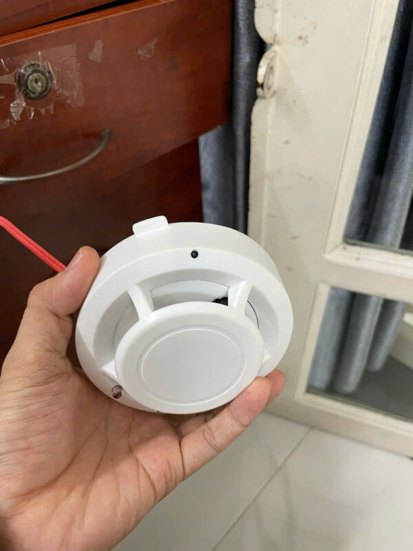 Camera báo khói